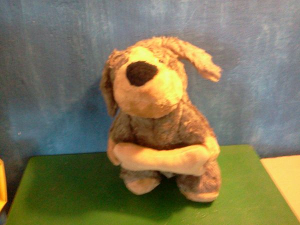 Pelúcia Cachorro com osso