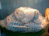 Urso deitado na almofada Azul Frete Grátis